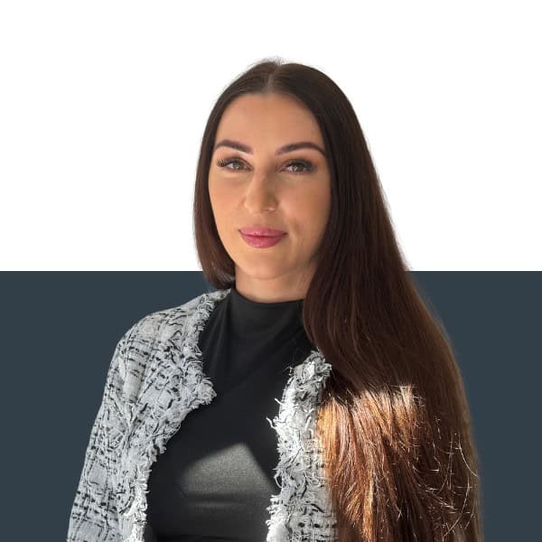 Professional woman portrait representing trusted Jensten Insurance Brokers in the UK.